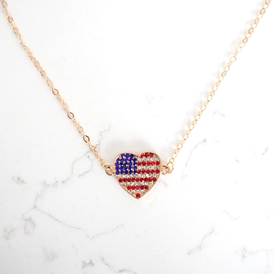 💎 Crystal American Flag Heart Necklace – Gold Patriotic Jewelry 🇺🇸