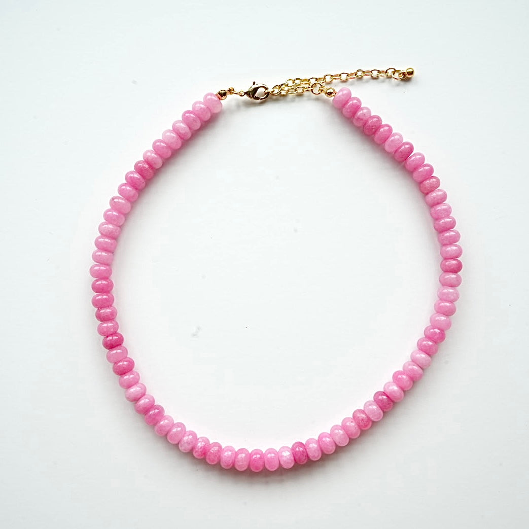 🌸 Bubblegum Pink Beaded Choker Necklace