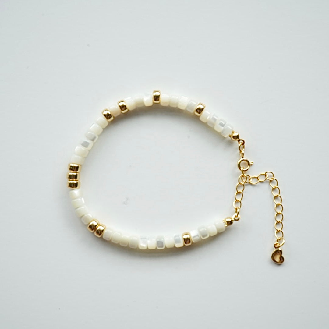 ✨ Elegant Milky White & Gold Beaded Bracelet ✨