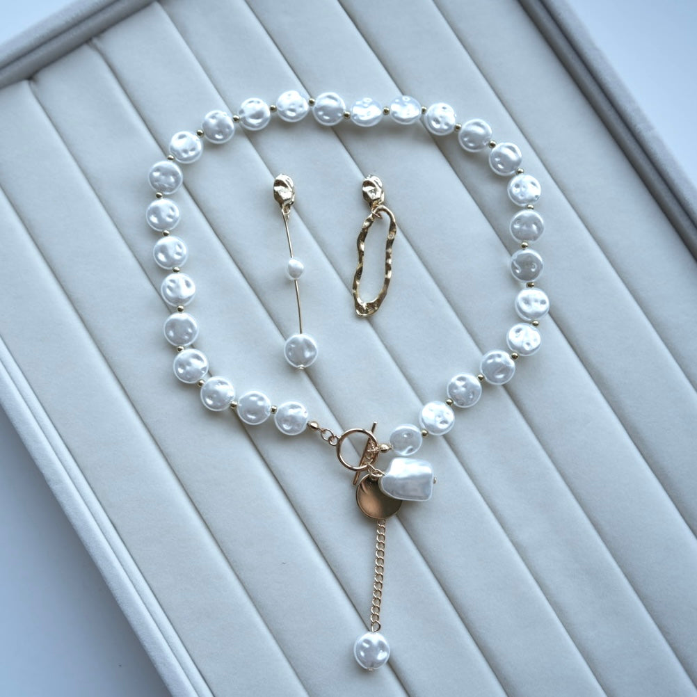 🐚 Baroque Muse Asymmetric Pearl Choker & Earrings Set