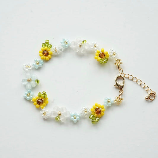 🌿Daisy Dreams Beaded Bracelet ✨🌼