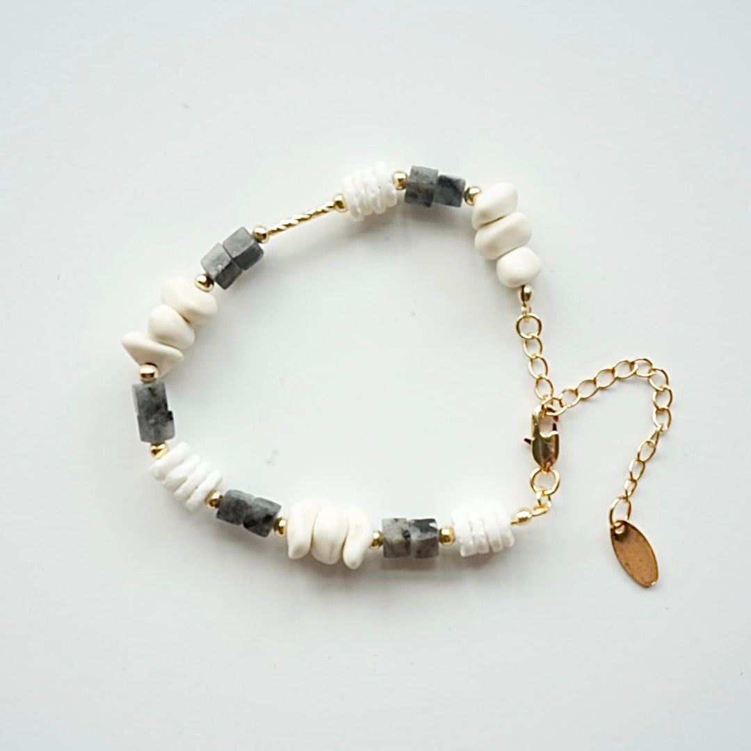 ✨ Monochrome Chic Beaded Bracelet with Gold Accents ✨