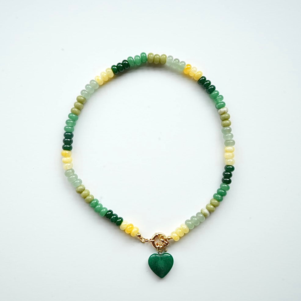 🌿 Matcha & Honey Beaded Heart Necklace