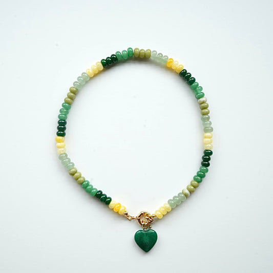 🌿 Matcha & Honey Beaded Heart Necklace