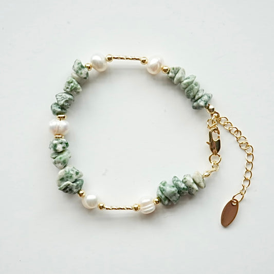✨ Sage Green & Pearl-White Beaded Bracelet with Gold Details 🌿