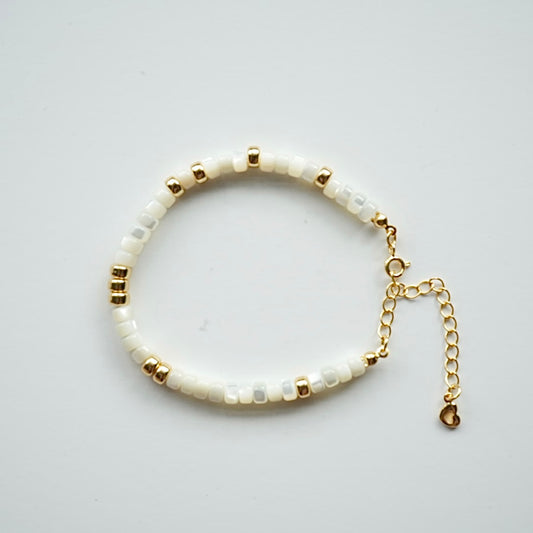 ✨ Elegant Milky White & Gold Beaded Bracelet ✨